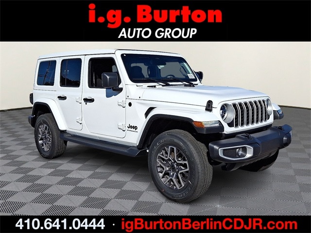 2026 Jeep Wrangler 4-Door Sahara's photo