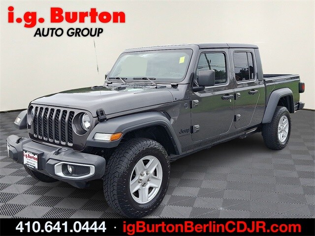 2023 Jeep Gladiator Sport photo 3