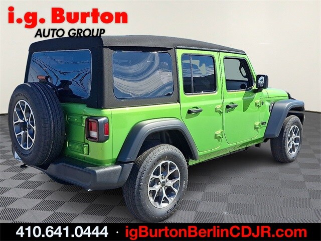 2025 Jeep Wrangler Sport S photo 4