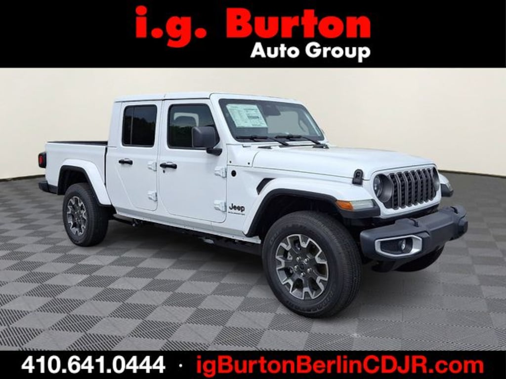 New 2026 Jeep Gladiator SAHARA 4X4 Pickup