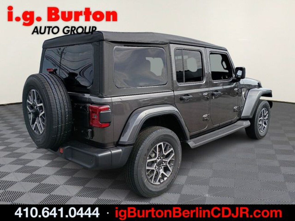 New 2025 Jeep Wrangler 4-DOOR SAHARA Sport Utility