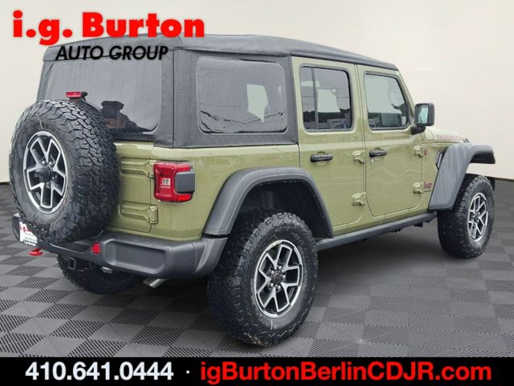 New 2025 Jeep Wrangler 4-DOOR RUBICON Sport Utility