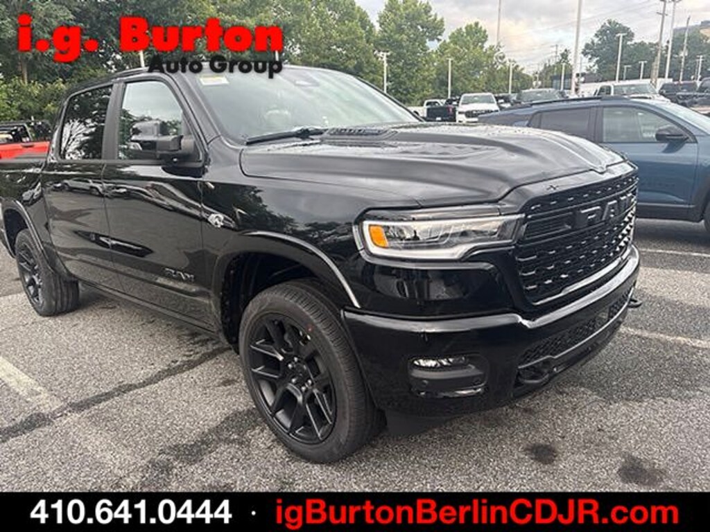 New 2026 Ram 1500 LIMITED CREW CAB 4X4 5'7 BOX Pickup