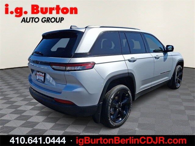 2025 Jeep Grand Cherokee Altitude X photo 4