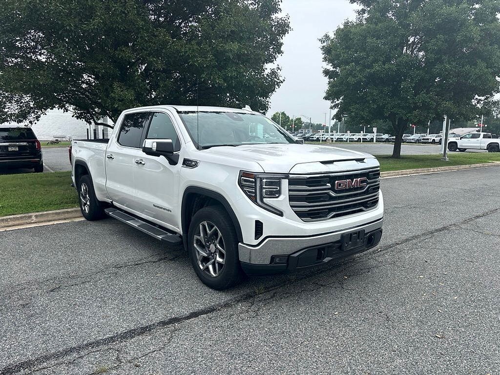 Used 2022 GMC Sierra 1500 SLT Truck