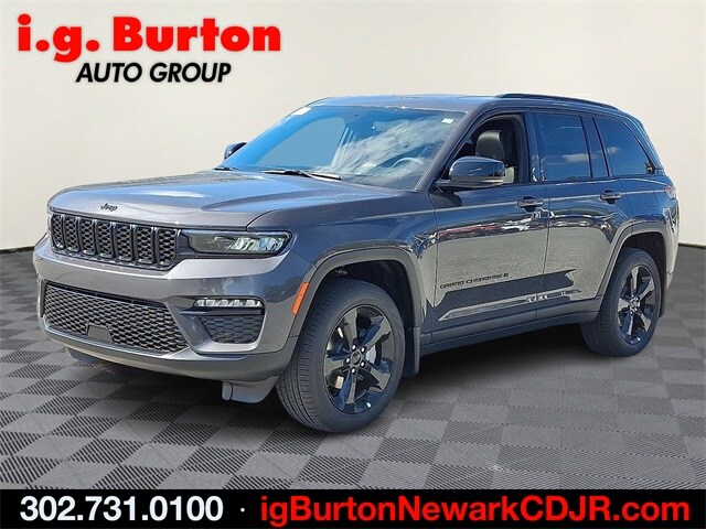 2025 Jeep Grand Cherokee Limited photo 3
