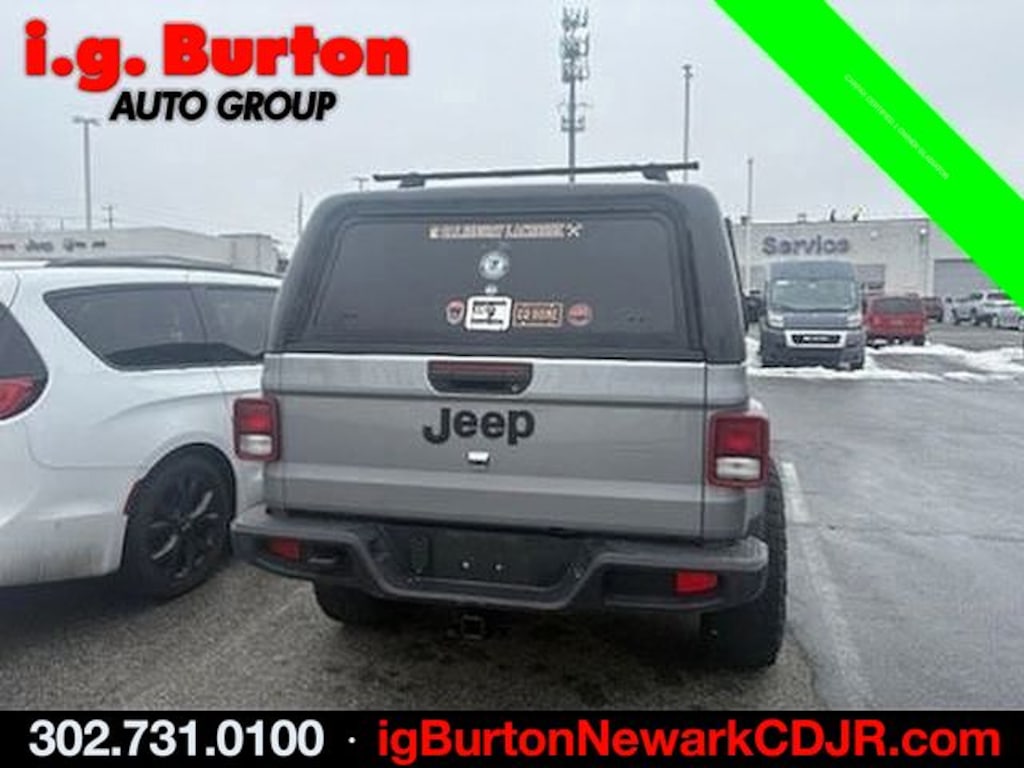 Used 2020 Jeep Gladiator Overland Truck