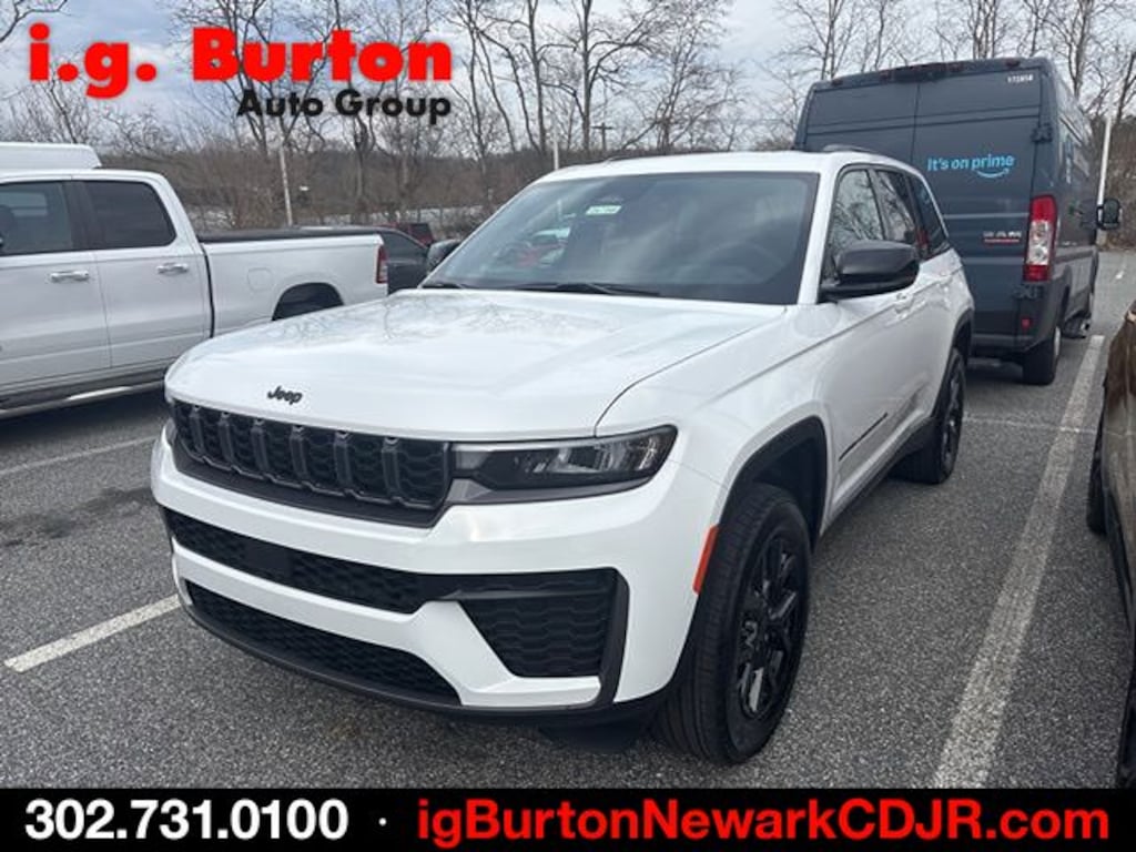 New 2026 Jeep Grand Cherokee LAREDO ALTITUDE 4X4 Sport Utility