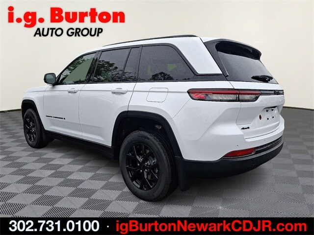 2025 Jeep Grand Cherokee Altitude X photo 3