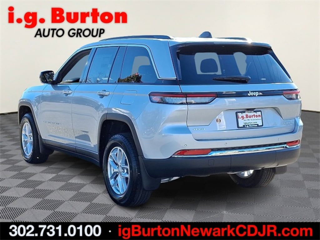New 2025 Jeep Grand Cherokee LAREDO X 4X4 Sport Utility