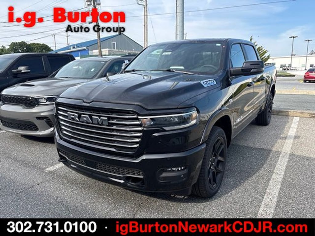 New 2026 Ram 1500 LARAMIE CREW CAB 4X4 5'7 BOX Pickup