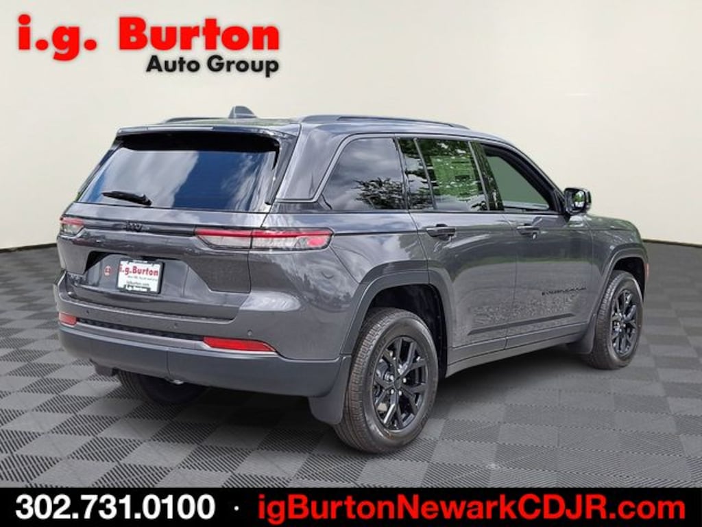 New 2026 Jeep Grand Cherokee LAREDO ALTITUDE 4X4 Sport Utility