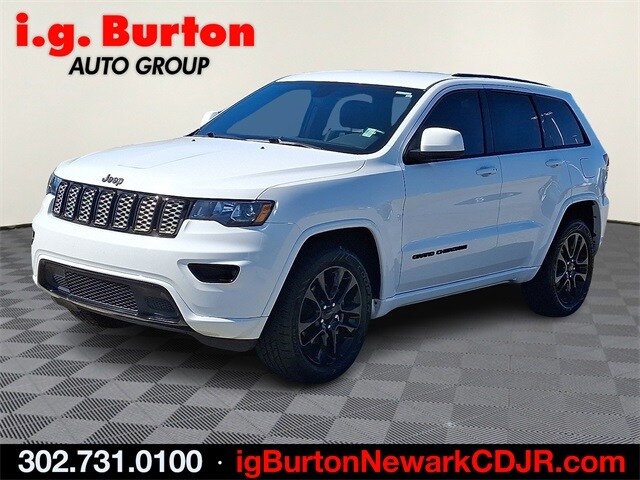 2020 Jeep Grand Cherokee Altitude photo 3