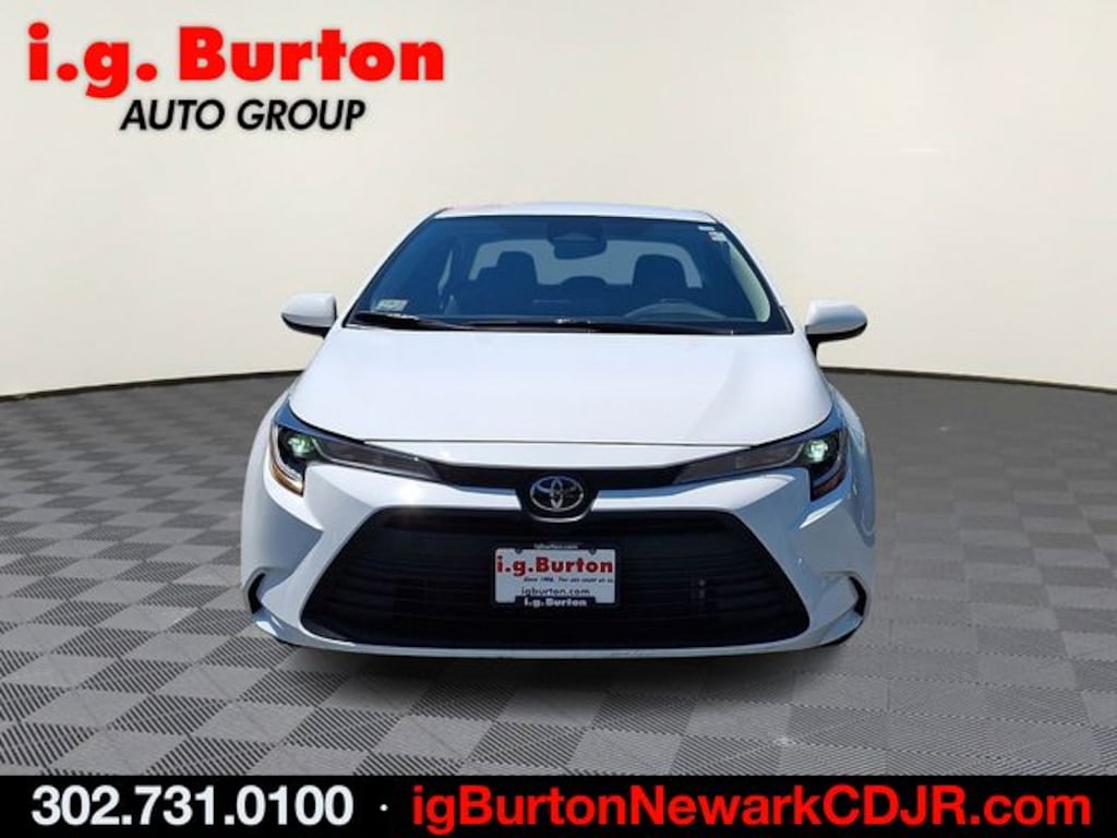 Used 2024 Toyota Corolla LE Sedan