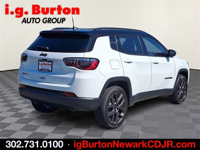 2026 Jeep Compass Limited Altitude photo 4