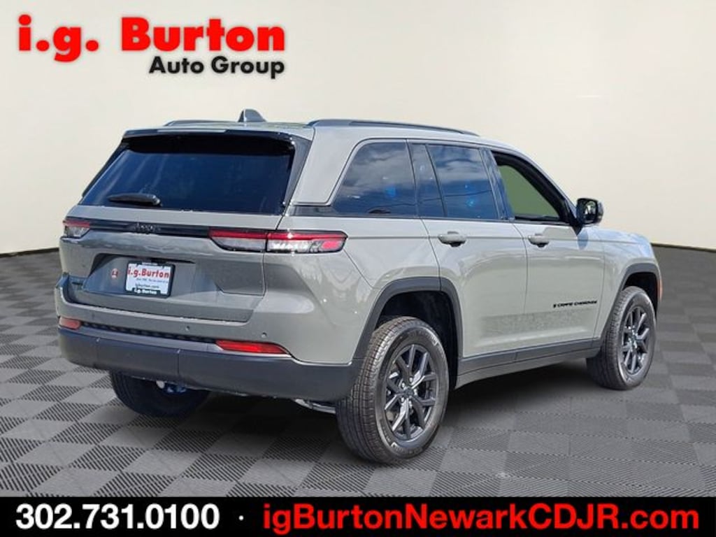 New 2027 Jeep Grand Cherokee Laredo Altitude Sport Utility