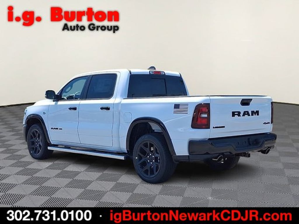 New 2026 Ram 1500 LARAMIE CREW CAB 4X4 5'7 BOX Pickup