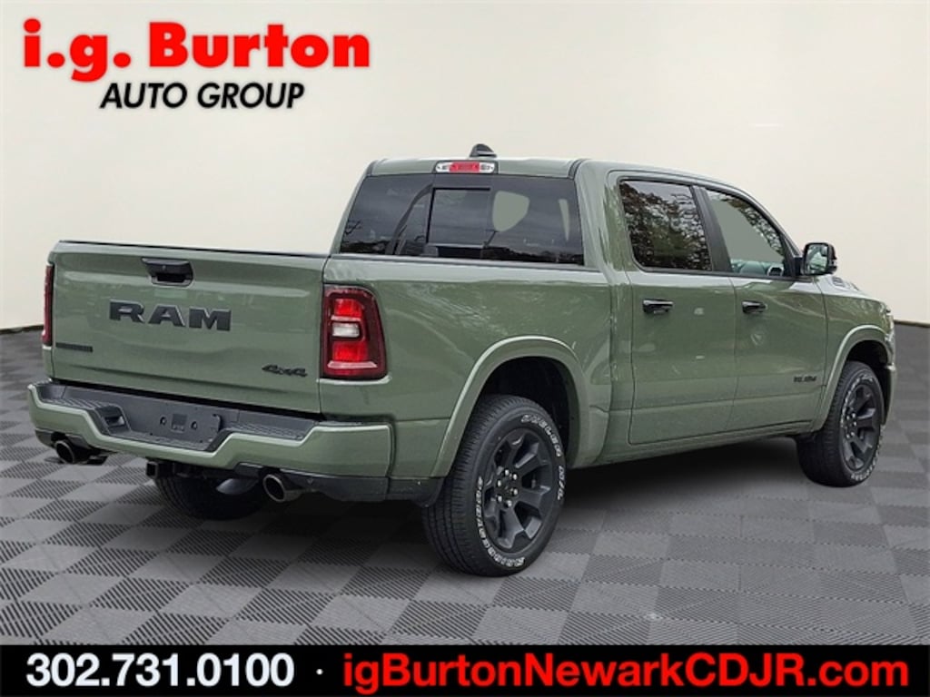 New 2026 Ram 1500 BIG HORN CREW CAB 4X4 5'7 BOX Pickup