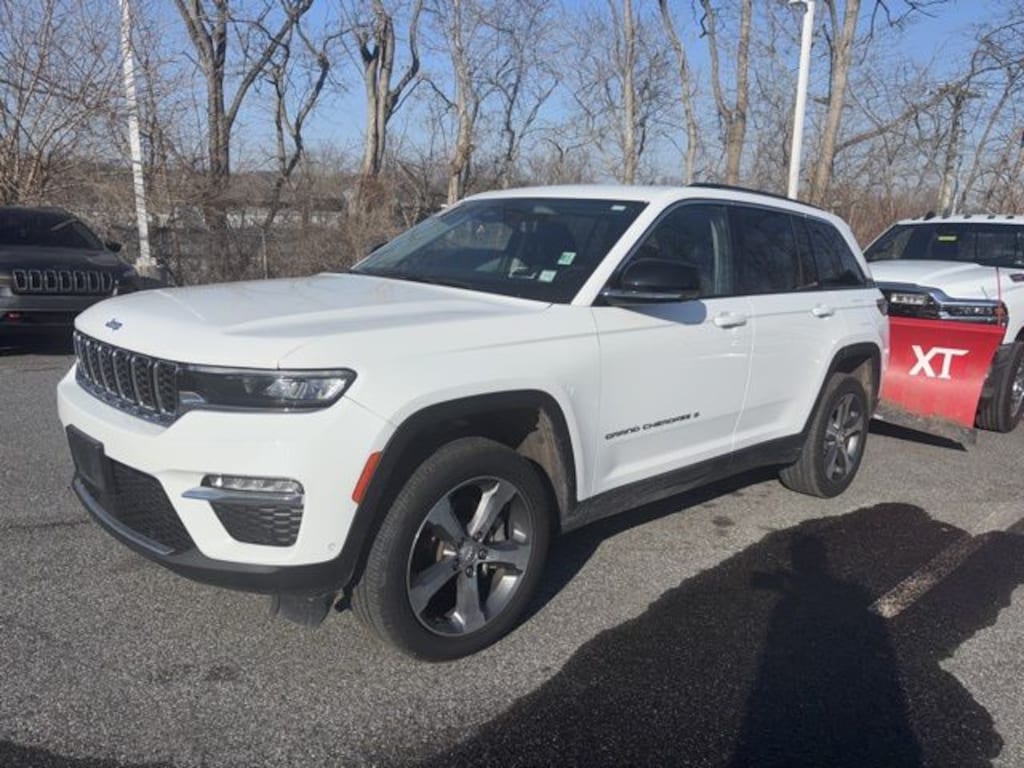 Used 2023 Jeep Grand Cherokee Limited SUV