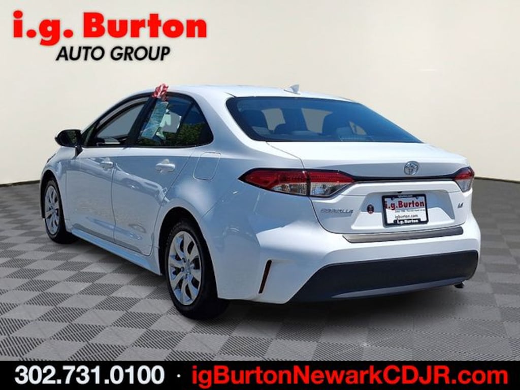 Used 2024 Toyota Corolla LE Sedan