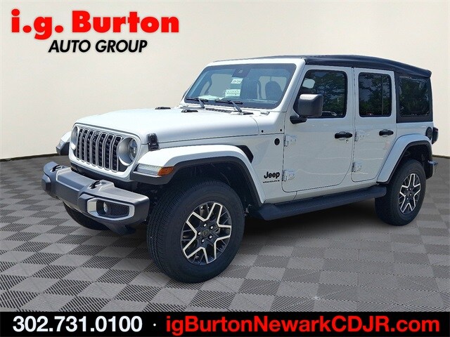 2025 Jeep Wrangler Sahara photo 2