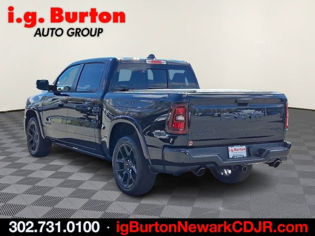 New 2026 Ram 1500 LARAMIE CREW CAB 4X4 5'7 BOX Pickup