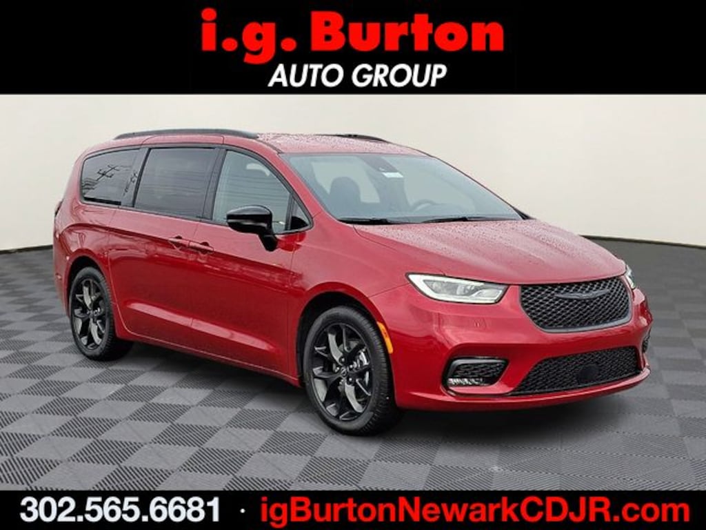 New 2026 Chrysler Pacifica SELECT Passenger Van