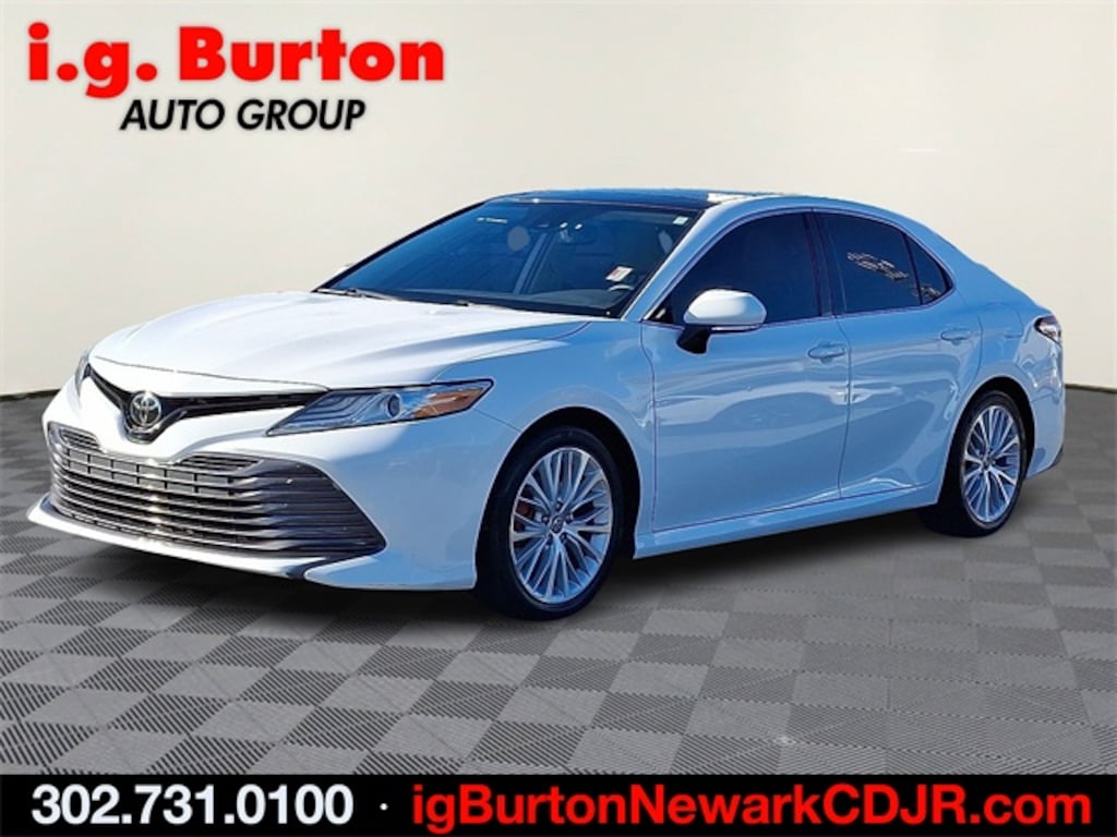 Used 2019 Toyota Camry XLE Sedan