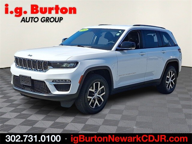 2023 Jeep Grand Cherokee Limited photo 3