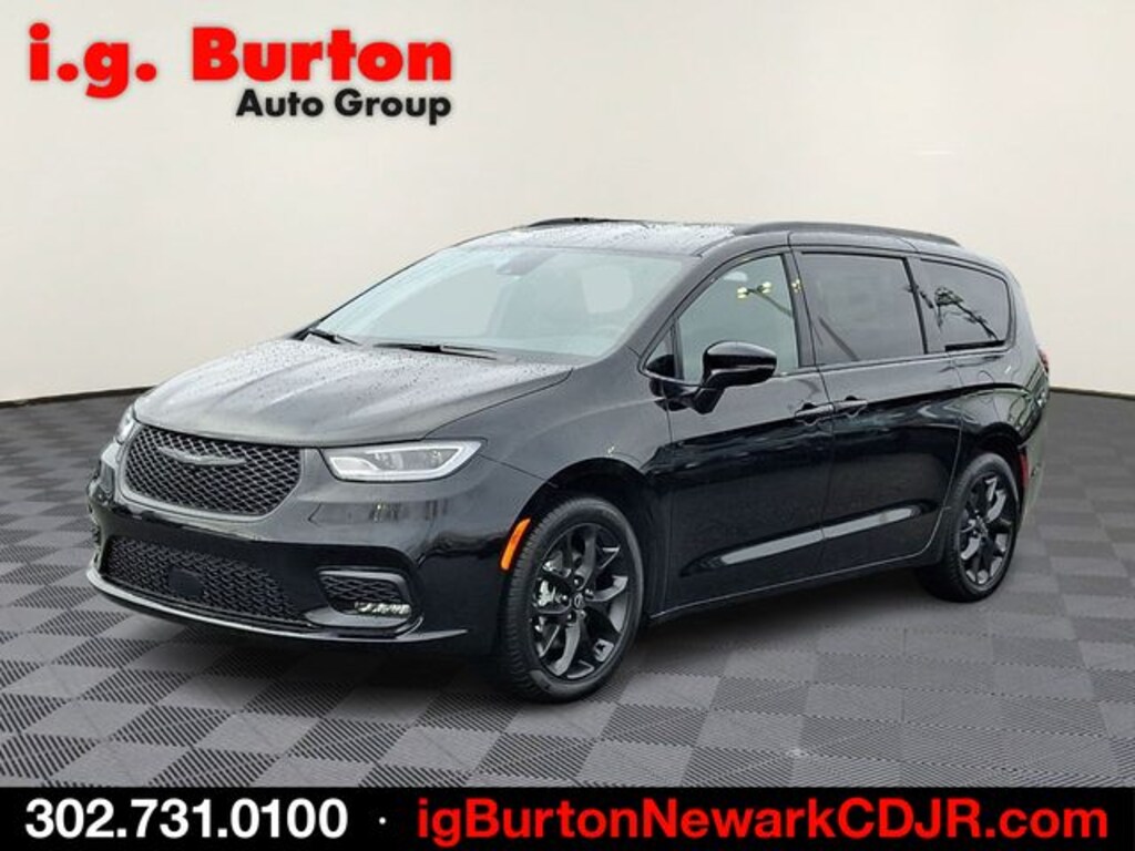 New 2026 Chrysler Pacifica SELECT Passenger Van