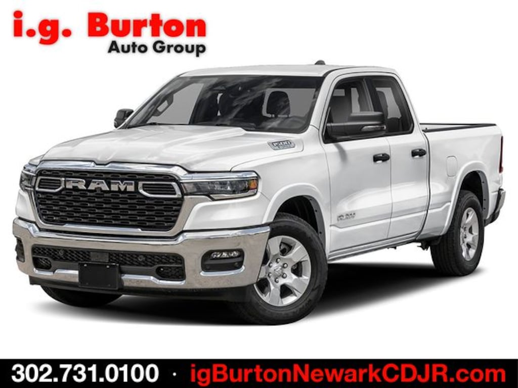 New 2026 Ram 1500 EXPRESS CREW CAB 4X4 5'7 BOX Pickup