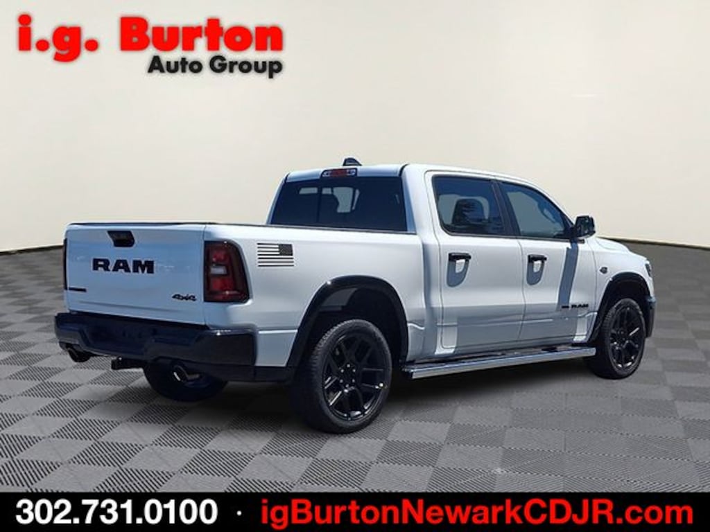 New 2026 Ram 1500 LARAMIE CREW CAB 4X4 5'7 BOX Pickup