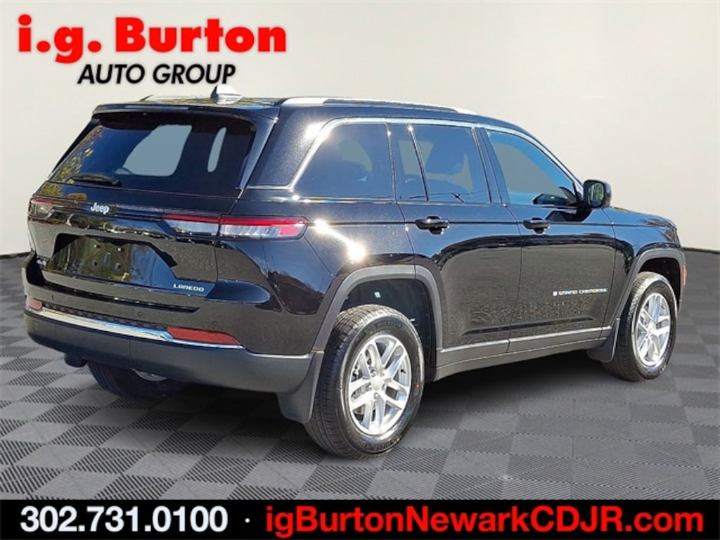New 2025 Jeep Grand Cherokee LAREDO X 4X4 Sport Utility