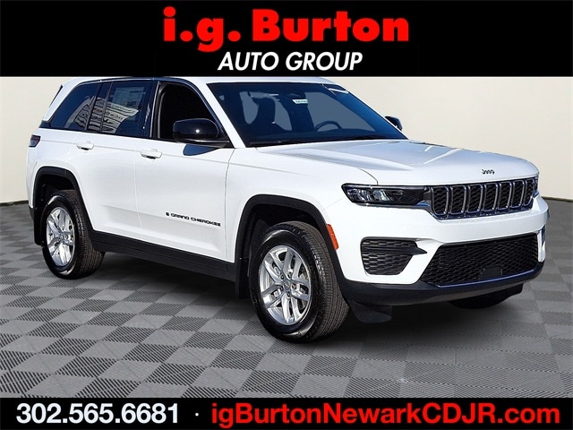 2025 Jeep Grand Cherokee Laredo's photo