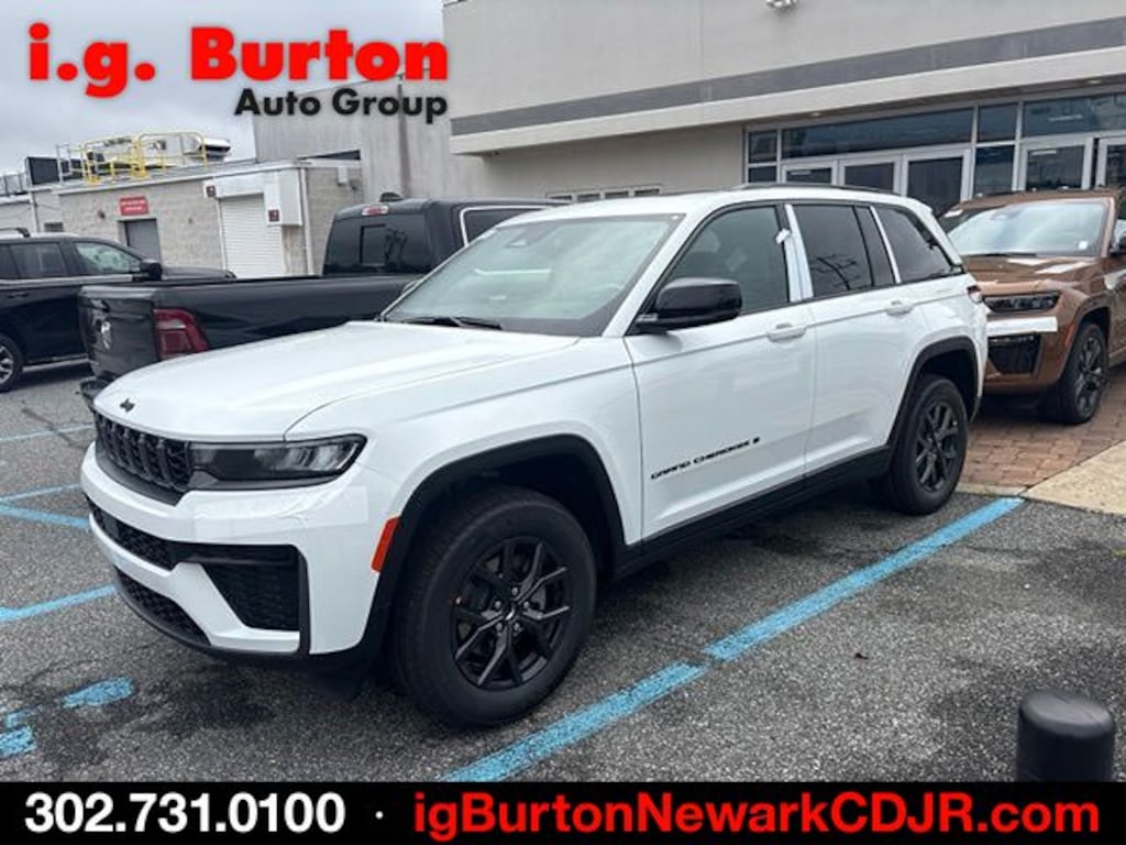 New 2027 Jeep Grand Cherokee Laredo Altitude Sport Utility