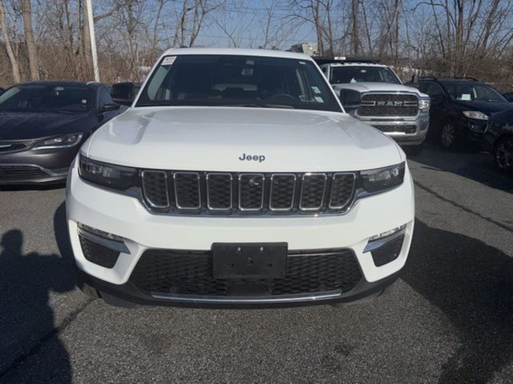 Used 2023 Jeep Grand Cherokee Limited SUV