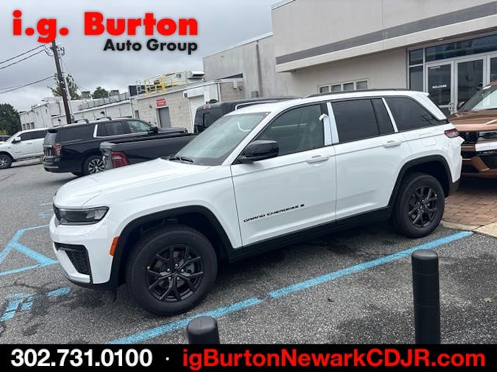 New 2027 Jeep Grand Cherokee Laredo Altitude Sport Utility