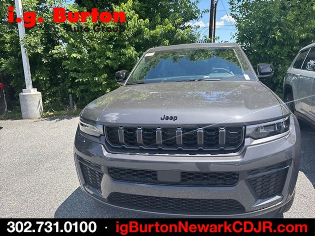 New 2026 Jeep Grand Cherokee LAREDO ALTITUDE 4X4 Sport Utility