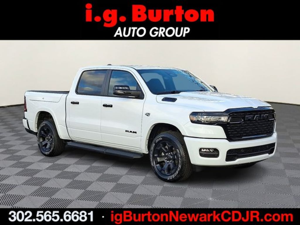 New 2026 Ram 1500 BIG HORN CREW CAB 4X4 5'7 BOX Pickup