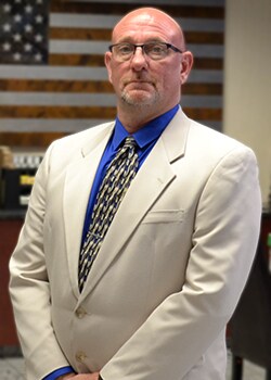 Staff member Richard Virgo from ID_d910d8d41cbe