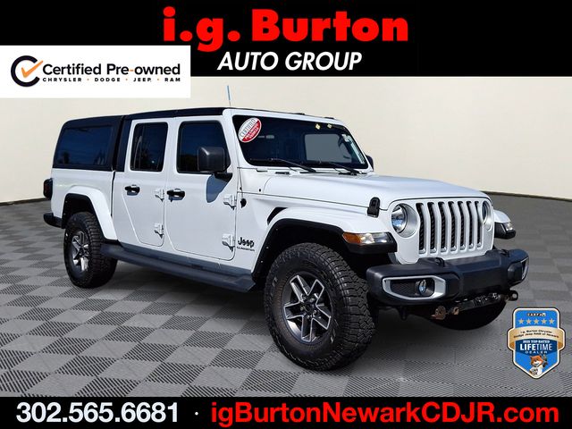 2022 Jeep Gladiator Overland's photo