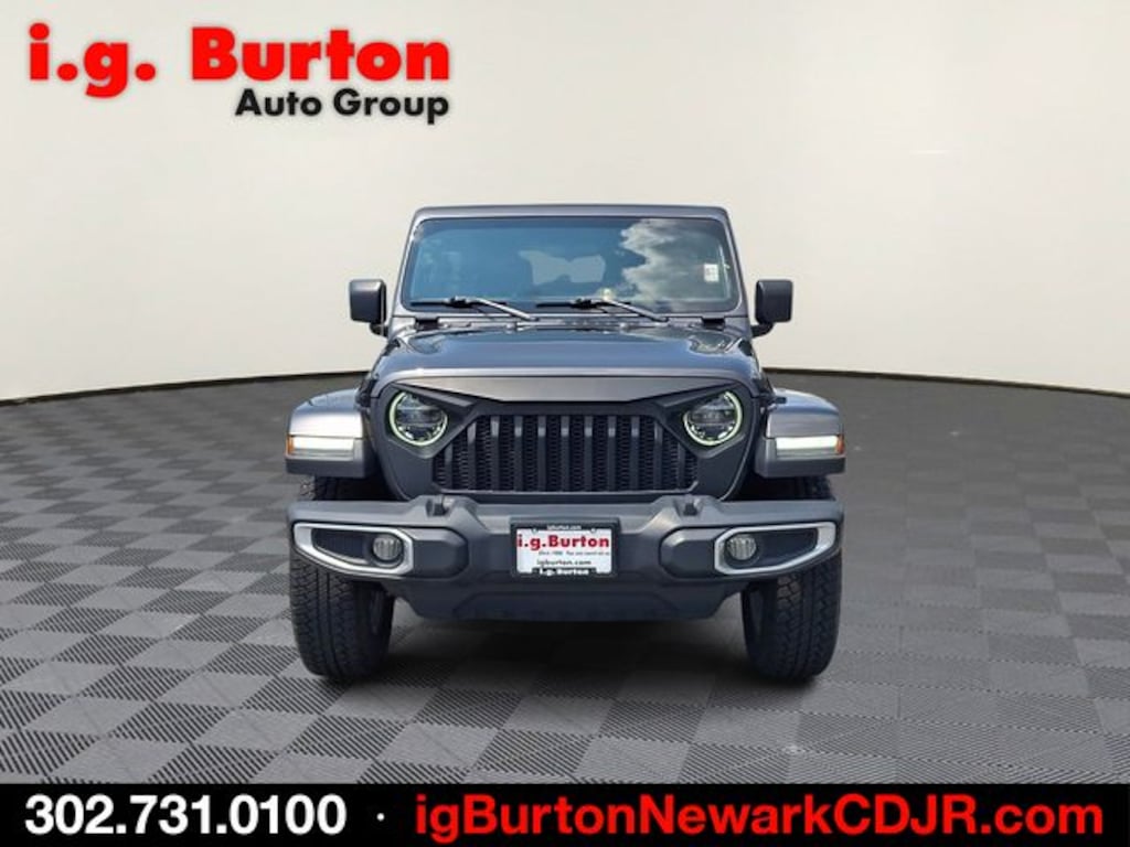 Used 2018 Jeep Wrangler Unlimited Sahara SUV