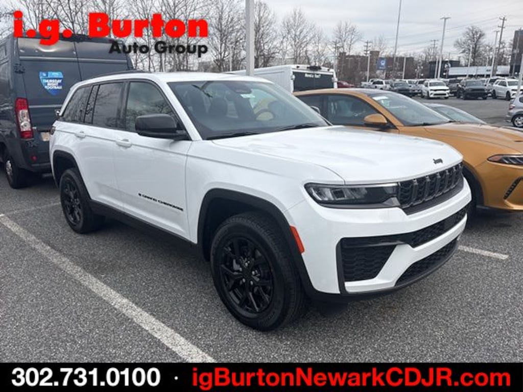 New 2026 Jeep Grand Cherokee LAREDO ALTITUDE 4X4 Sport Utility