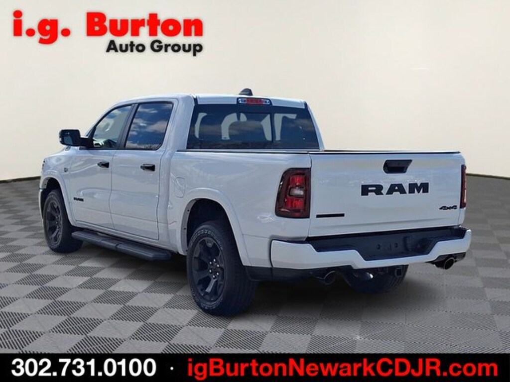 New 2026 Ram 1500 BIG HORN CREW CAB 4X4 5'7 BOX Pickup