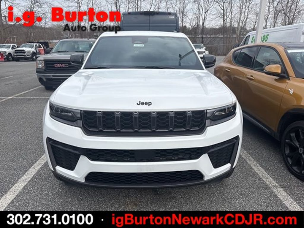 New 2026 Jeep Grand Cherokee LAREDO ALTITUDE 4X4 Sport Utility