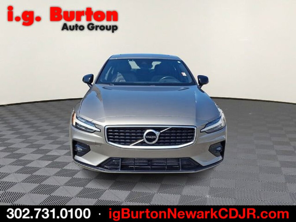 Used 2019 Volvo S60 T6 R-Design Sedan