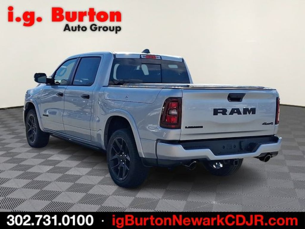 New 2026 Ram 1500 LARAMIE CREW CAB 4X4 5'7 BOX Pickup