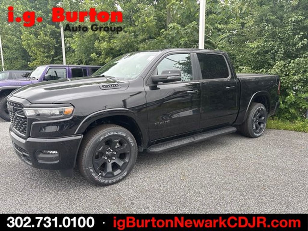 New 2026 Ram 1500 BIG HORN CREW CAB 4X4 5'7 BOX Pickup