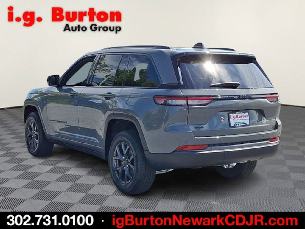 New 2027 Jeep Grand Cherokee Laredo Altitude Sport Utility