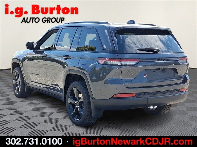 2025 Jeep Grand Cherokee Limited photo 4